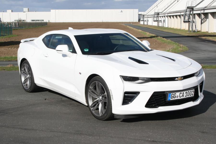  Chevrolet Camaro 2016 года  (EU) (фото 2 из 41)